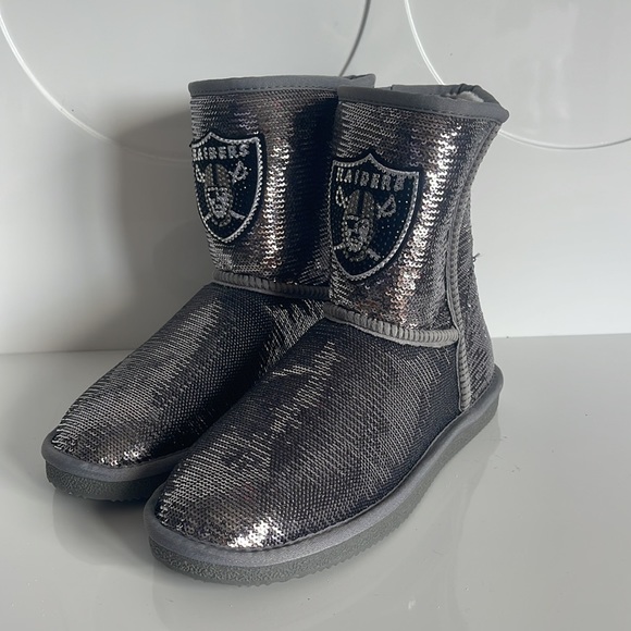 NFL Las Vegas Raiders Sequin Boot - Picture 2 of 3